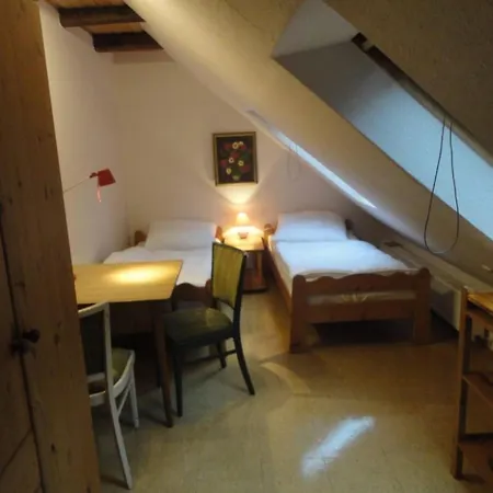Dachwohnung In Waldgebiet شورتنز